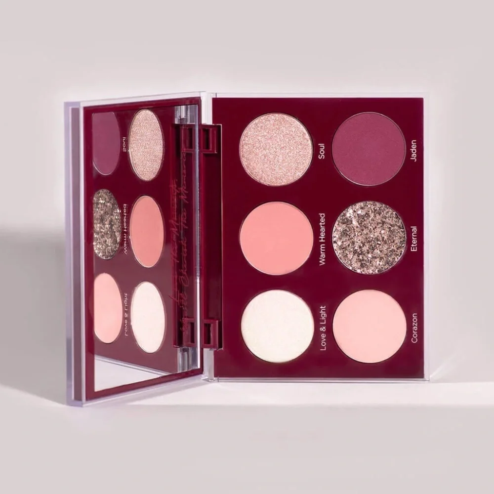 ✨ DOMINIQUE Cosmetics Unconditional Palette